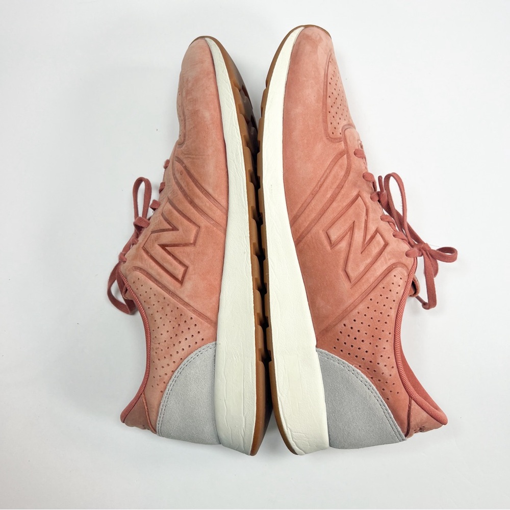 New Balance 420 Sneakers in Color Deconstructed Salmon Suede Mens size 12 - Picture 9 of 14